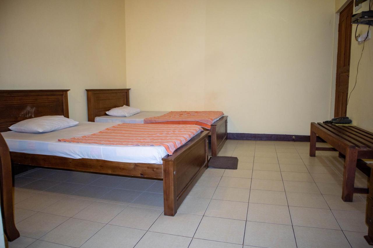 Chamaya Holiday Inn Балангода Екстериор снимка